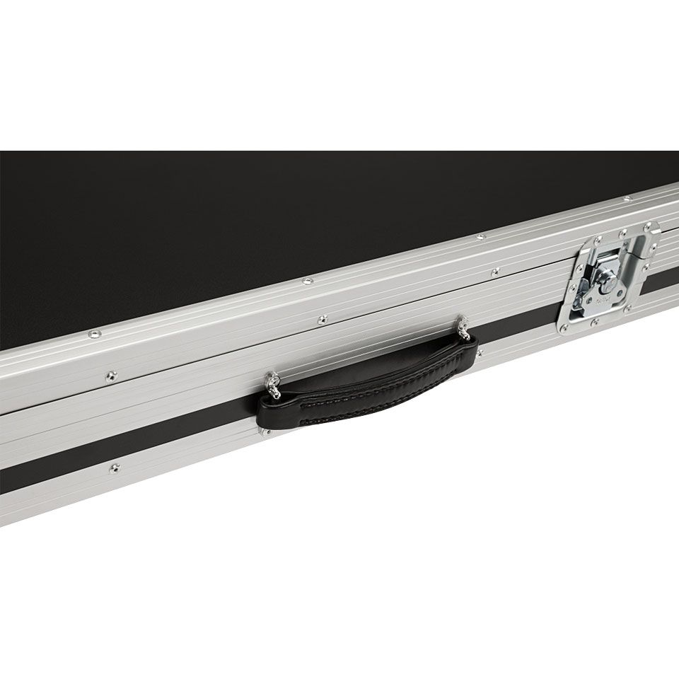 Fender CEO Flightcase with Wheels 5