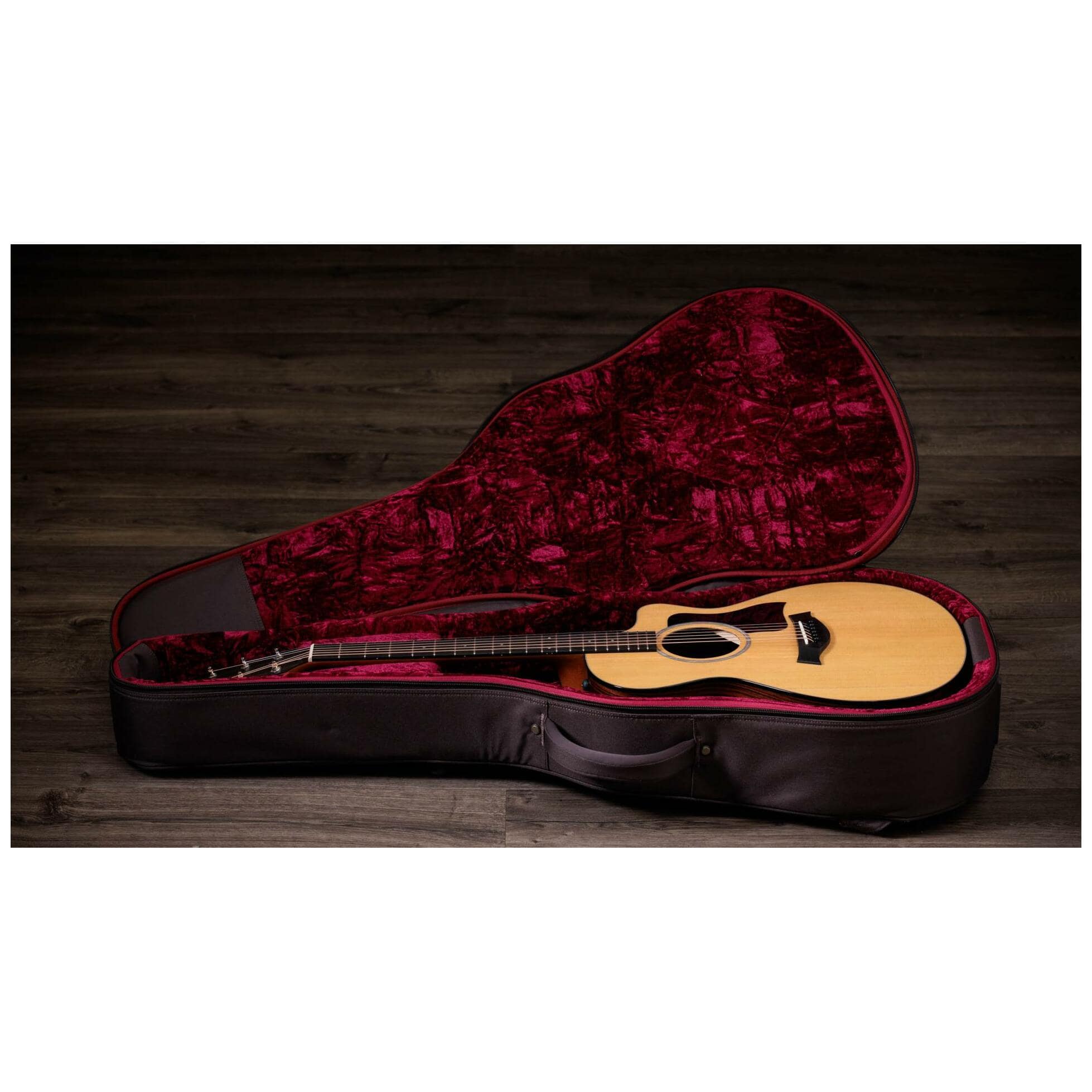 Taylor 212ce Plus 4
