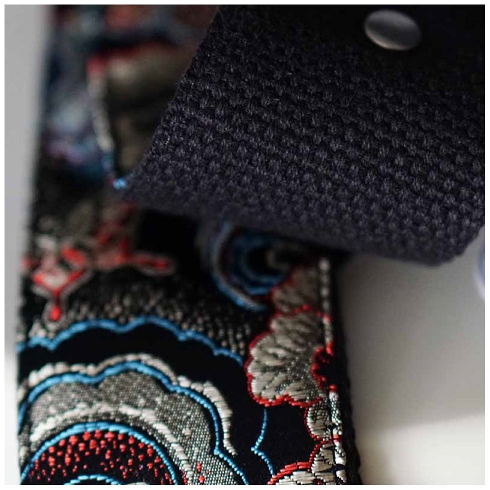 Steyner Straps Vintage Gitarrengurt - Eastern Nights silber- schwarz Vegan 4