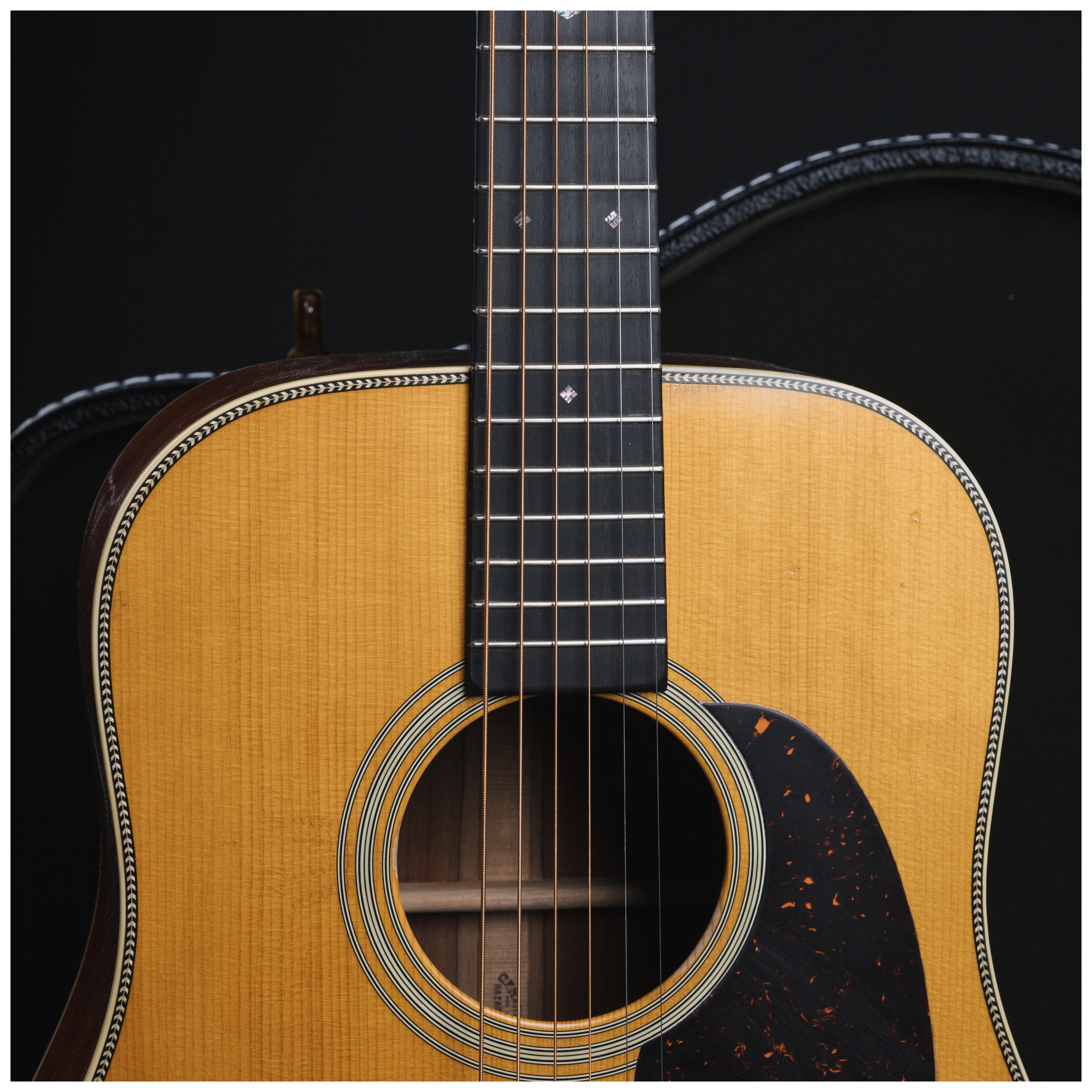 Martin D-28 Authentic 1937 Aged 33